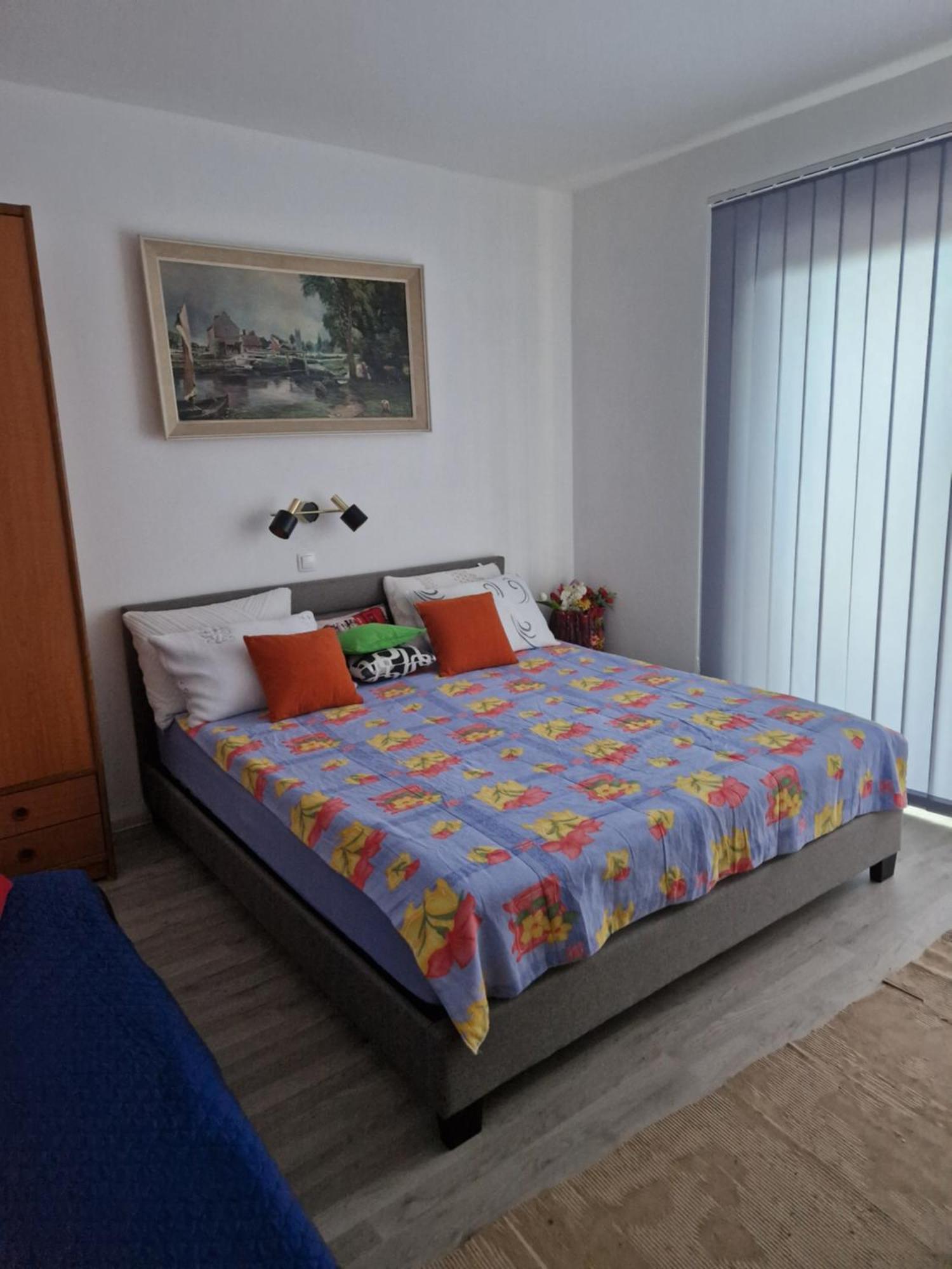 Vera Apartment Kampor Exterior foto